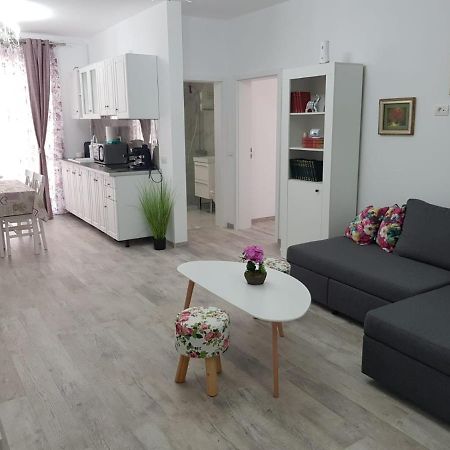 Prime Rose, 2 Camere, Mamaia Nord Năvodari Exteriér fotografie