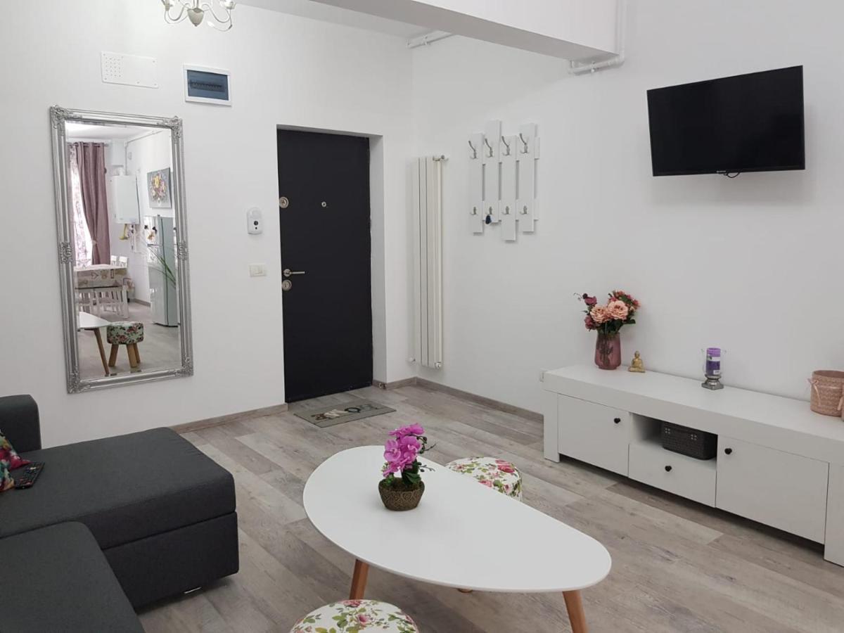 Prime Rose, 2 Camere, Mamaia Nord Năvodari Exteriér fotografie